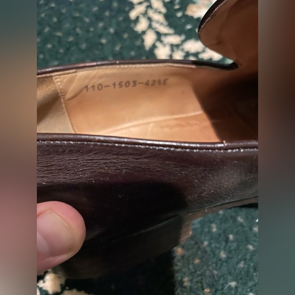 Gucci mens loafers-brown with tassel